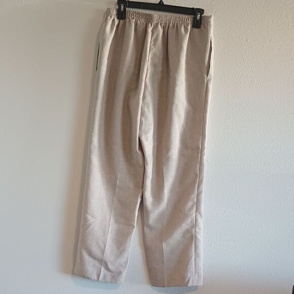 Alfred Dunner Women's Sz 8 Classic Fit Pant Cream/Almond Color W/ Elastic Back - Picture 5 of 8